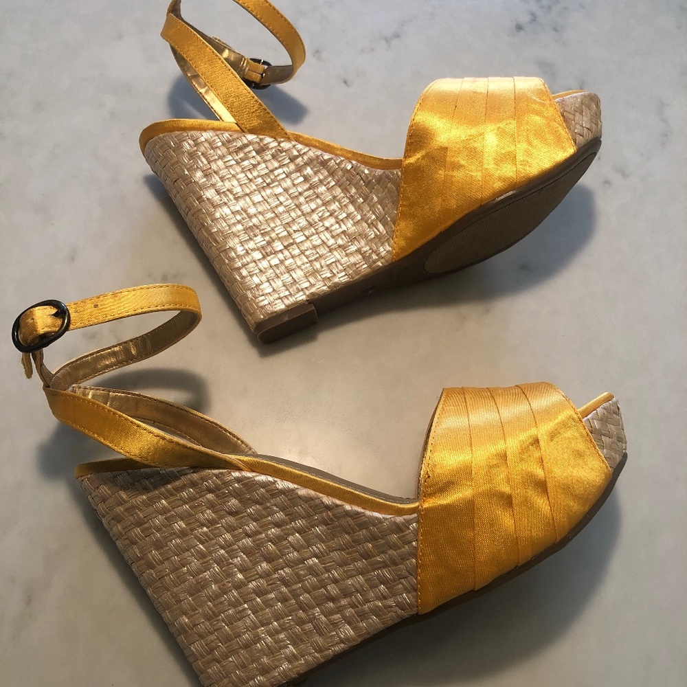 Wedge heel summer sandal